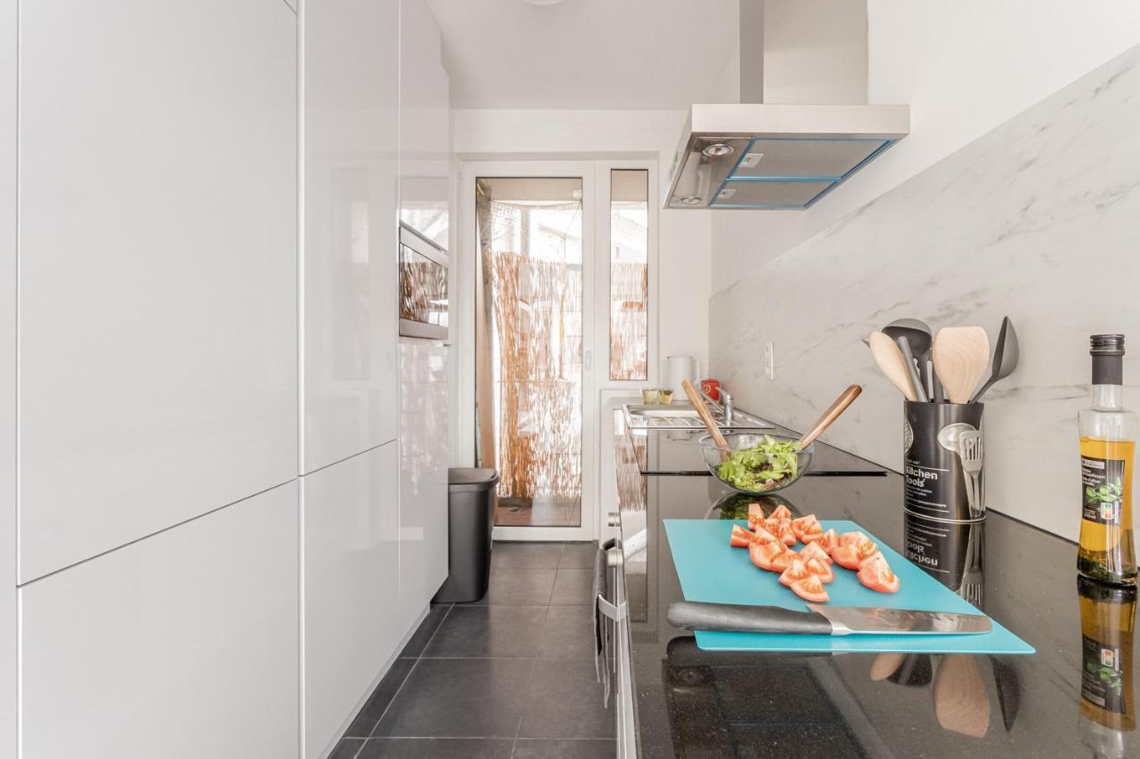 Center Of Antwerp, Fully Equipped, Train Station Apartment Luaran gambar