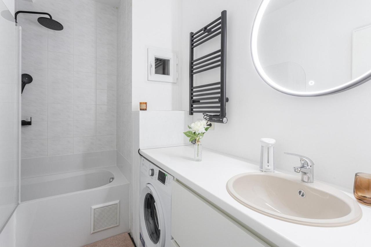 Center Of Antwerp, Fully Equipped, Train Station Apartment Luaran gambar